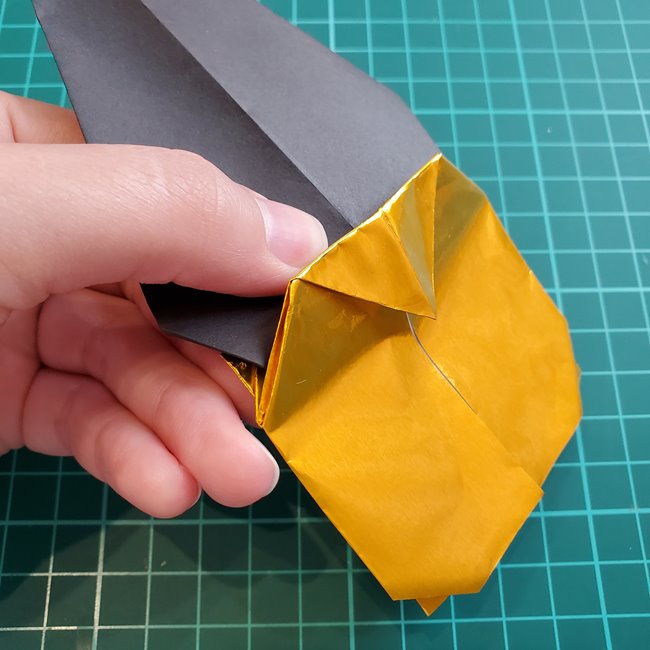 ヘラクレスカブトムシの折り紙 簡単な作り方折り方③完成(3)