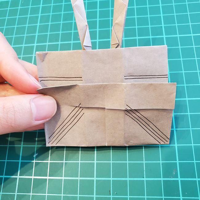 折り紙のクワガタ リアルに一枚でつくる折り方作り方②からだ(4)