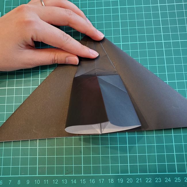ヘラクレスオオカブトの折り紙 カブトムシをリアルに一枚でつくる折り方作り方②折り筋(13)