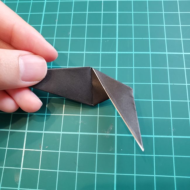 かっこいいカブトムシの折り紙の作り方②足(18)