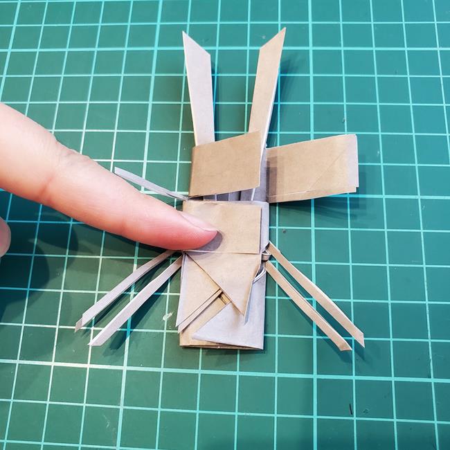 折り紙のクワガタ リアルに一枚でつくる折り方作り方②からだ(10)