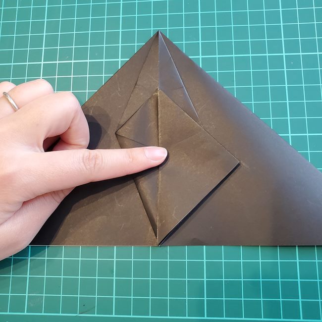 ヘラクレスオオカブトの折り紙 カブトムシをリアルに一枚でつくる折り方作り方②折り筋(18)