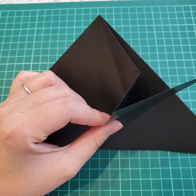 ヘラクレスオオカブトの折り紙 カブトムシをリアルに一枚でつくる折り方作り方②折り筋(7)