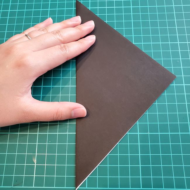 ヘラクレスカブトムシの折り紙 簡単な作り方折り方①頭(2)