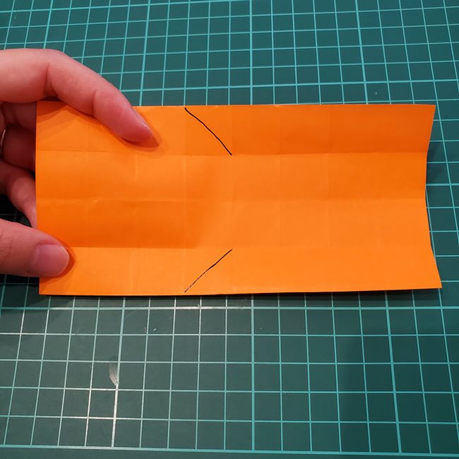 カブトムシの折り紙 かわいい動く作り方折り方①折り筋(12)