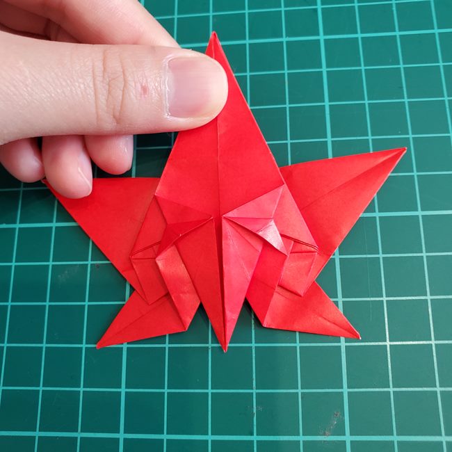 折り紙 ひし形のもみじ(平面)の簡単な折り方作り方②葉っぱ(24)