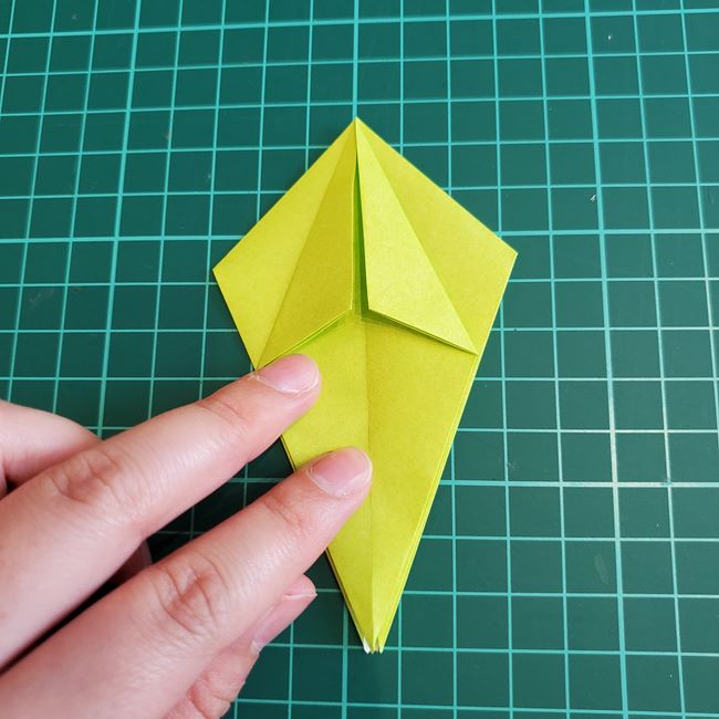 もみじの折り紙 高齢者でも簡単な折り方作り方①葉っぱ(19)