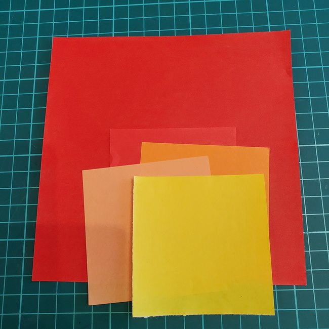 折り紙でもみじのリースの作り方｜用意するもの2