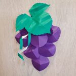 ぶどうの製作 立体的に折り紙で壁面工作★簡単な折り方作り方をご紹介♪