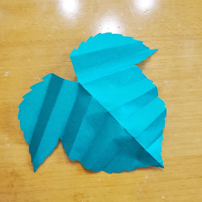ぶどうの葉っぱの折り紙☆簡単なブドウの葉の作り方折り方(9)