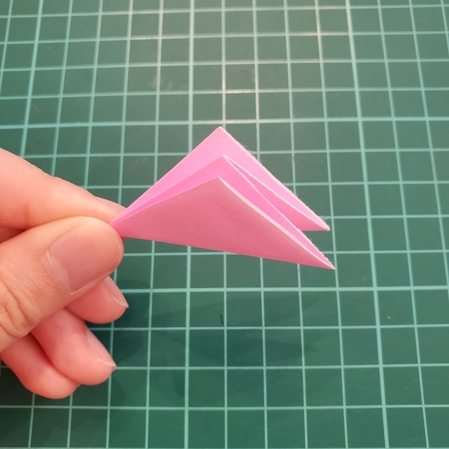 なでしこの折り紙の立体的な花の折り方作り方(8)