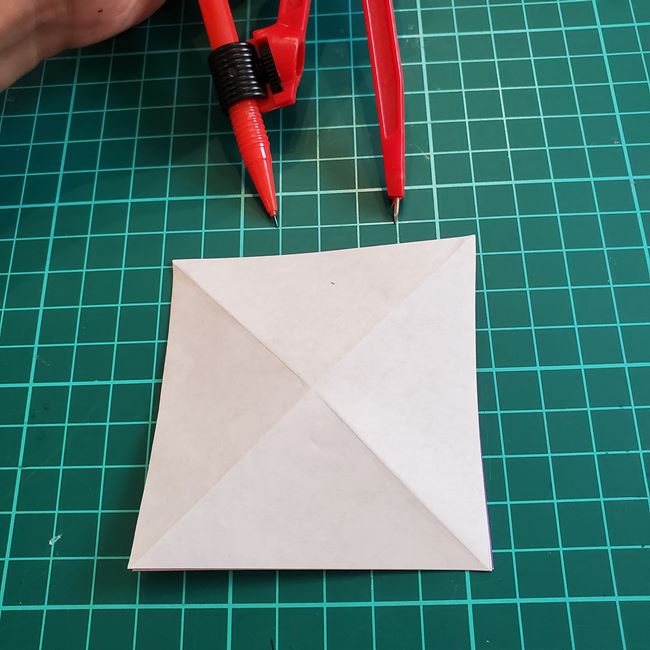 ぶどうの製作 立体的な壁面工作★折り紙の簡単な折り方作り方①実(9)