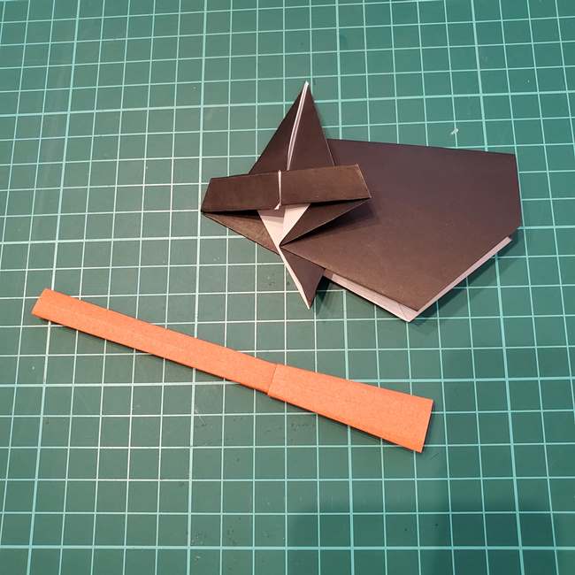 魔法使いの折り紙 簡単な折り方作り方②ほうき(13)