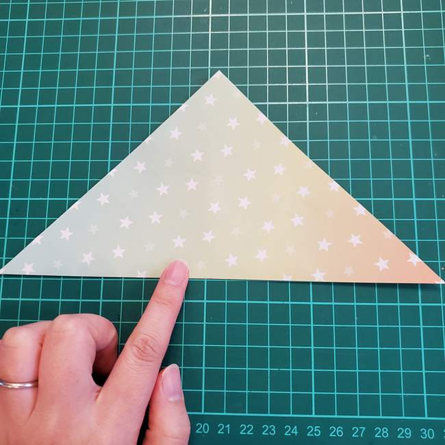 クリスマスツリーの折り紙 おしゃれな平面飾りの折り方作り方①基本(2)