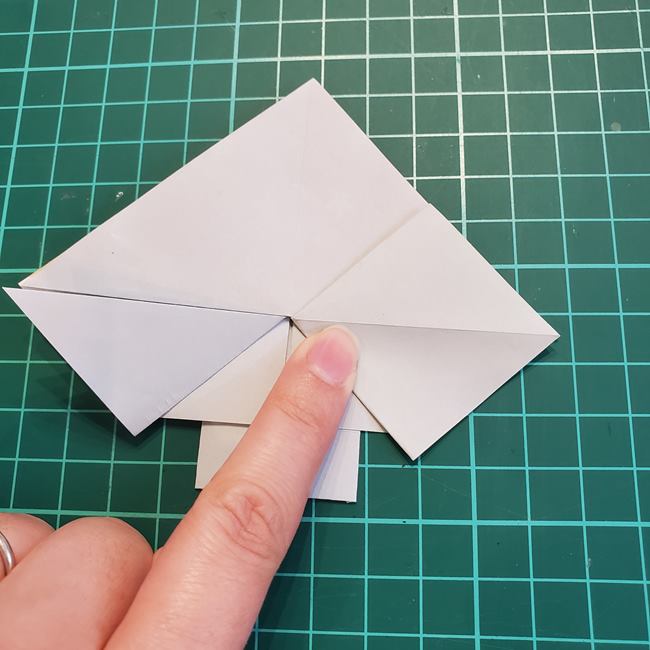 クリスマスツリーの折り紙 おしゃれな平面飾りの折り方作り方①基本(26)
