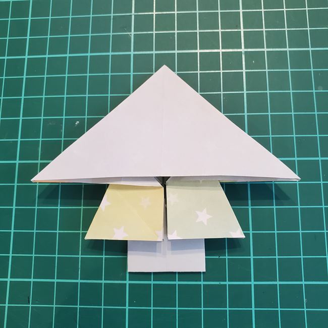 クリスマスツリーの折り紙 おしゃれな平面飾りの折り方作り方②ツリー(10)