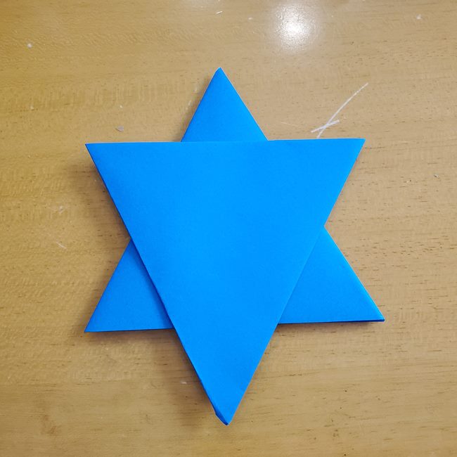 雪の結晶の折り紙 3歳児でも簡単な折り方作り方(6)