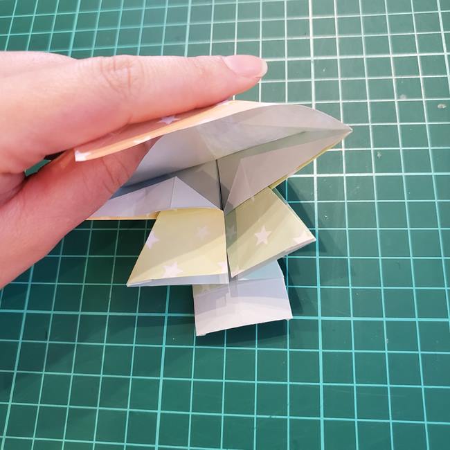 クリスマスツリーの折り紙 おしゃれな平面飾りの折り方作り方②ツリー(12)