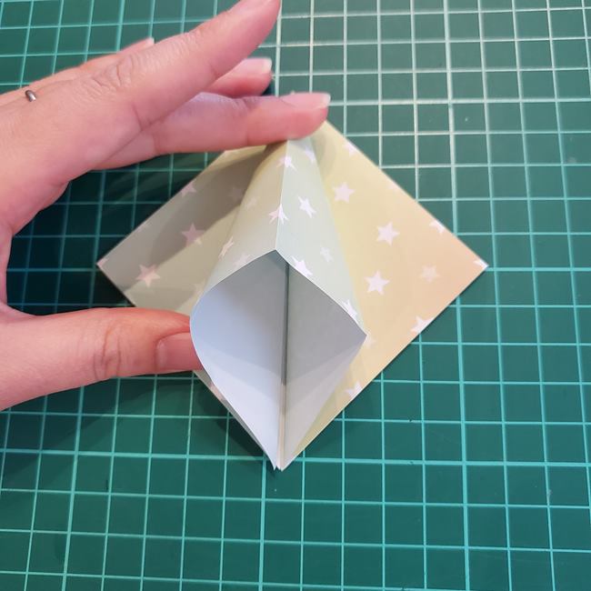 クリスマスツリーの折り紙 おしゃれな平面飾りの折り方作り方①基本(11)