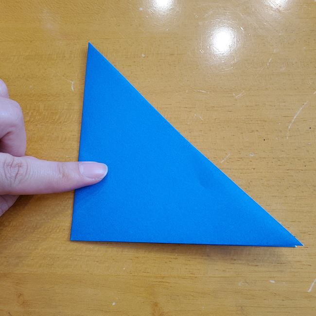 雪の結晶の折り紙は簡単 四つ折りして作ってみよう♪作り方切り方(3)