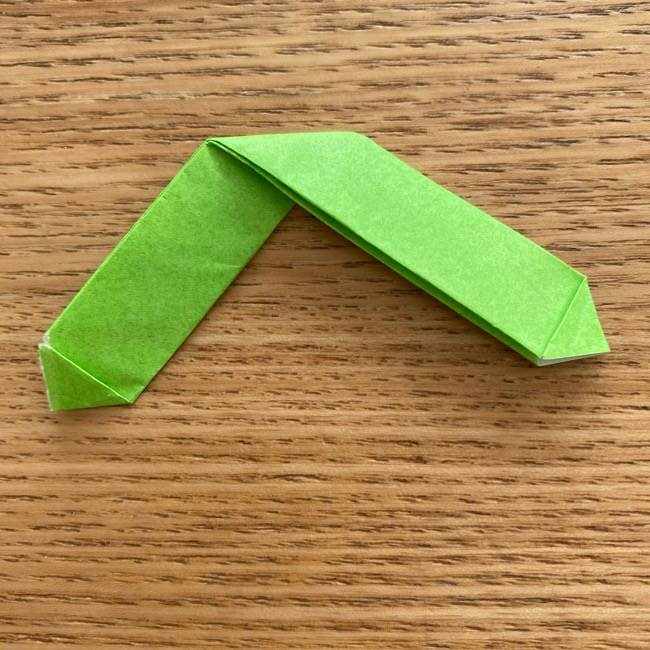 ラプンツェルのカメレオン パスカルの折り紙の折り方作り方②足(8)