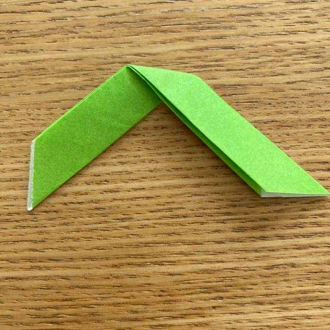 ラプンツェルのカメレオン パスカルの折り紙の折り方作り方②足(7)