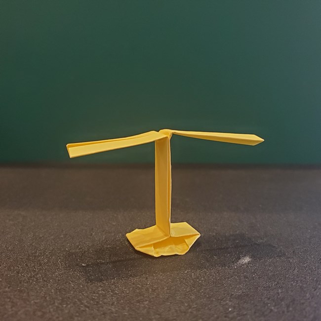 折り紙のタケコプターの簡単な折り方作り方｜ドラえもんの空飛ぶ道具