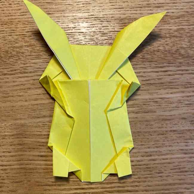 ポケモン折り紙 ピカチュウの全身を一枚で簡単に作る折り方作り方(30)
