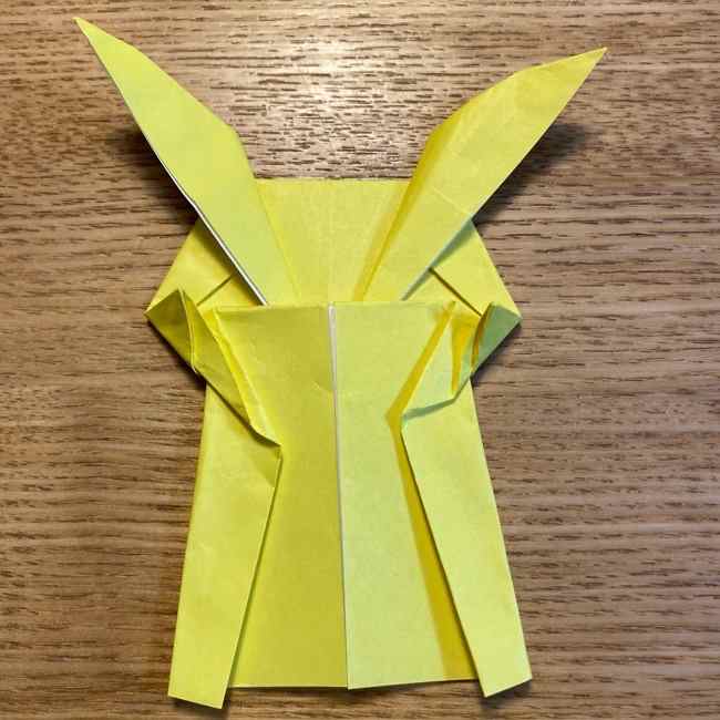 ポケモン折り紙 ピカチュウの全身を一枚で簡単に作る折り方作り方(28)