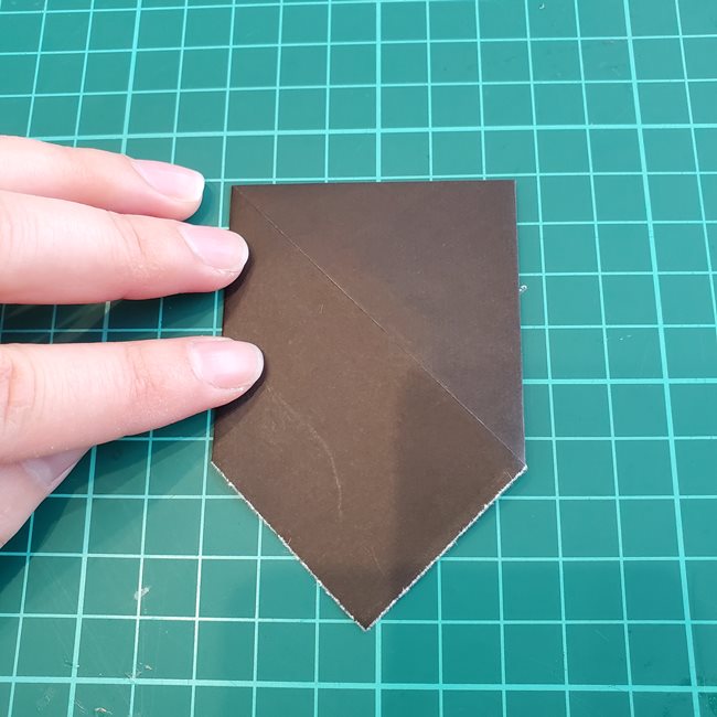 カラスを折り紙で可愛いく平面に作る作り方折り方①顔(5)