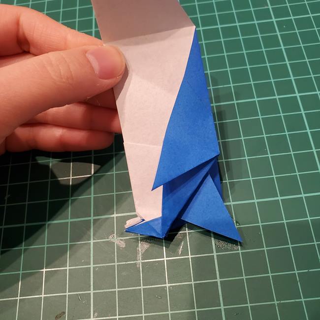 折り紙のペンギン 立体的な作り方折り方②足と羽(19)