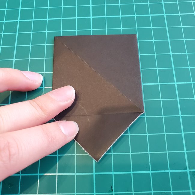 カラスを折り紙で可愛いく平面に作る作り方折り方①顔(7)