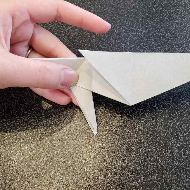 折り紙で作るカラス 難しいけどリアルな折り方作り方③足(6)