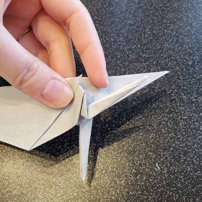 折り紙で作るカラス 難しいけどリアルな折り方作り方③足(18)