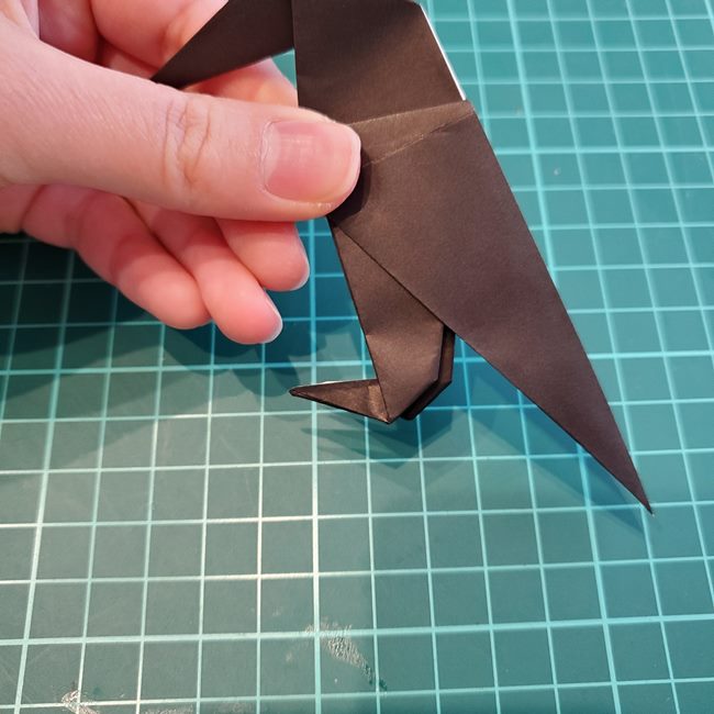 折り紙のカラス 立体的な作り方折り方(25)
