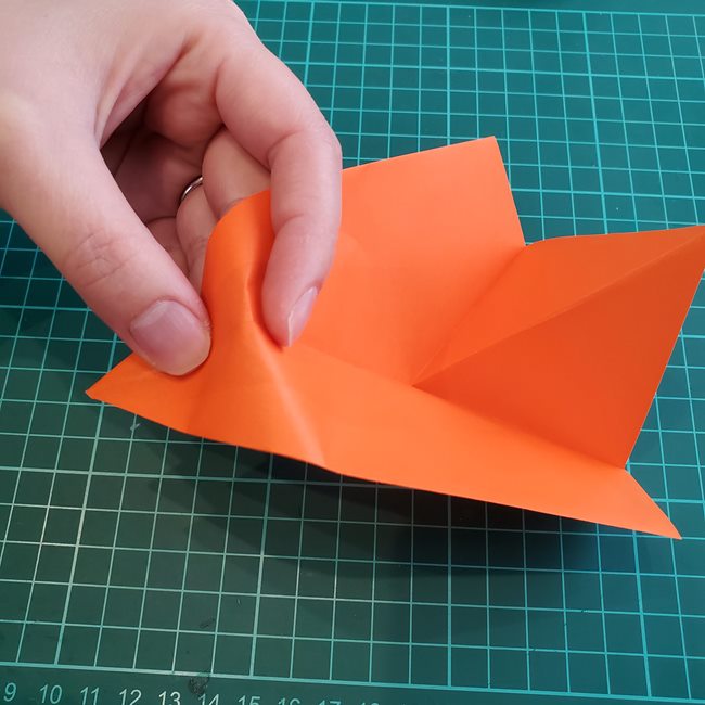 折り紙でペンギンが立つ折り方作り方(12)