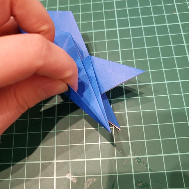 折り紙のペンギン 立体的な作り方折り方②足と羽(1)