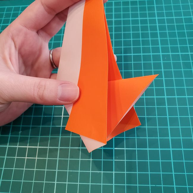 折り紙でペンギンが立つ折り方作り方(9)