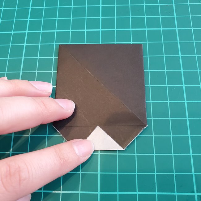 カラスを折り紙で可愛いく平面に作る作り方折り方①顔(8)