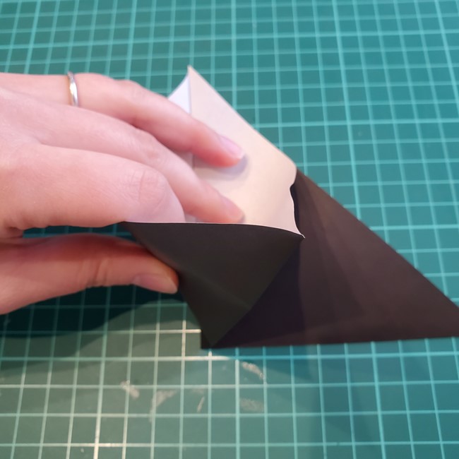折り紙のカラス 立体的な作り方折り方(4)