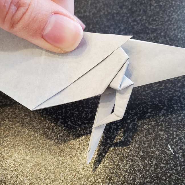 折り紙で作るカラス 難しいけどリアルな折り方作り方③足(22)