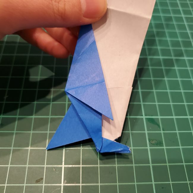 折り紙のペンギン 立体的な作り方折り方②足と羽(20)
