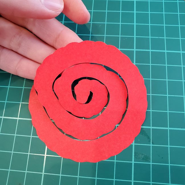 バラの折り紙 巻くすごい簡単に一枚で作る方法(5)