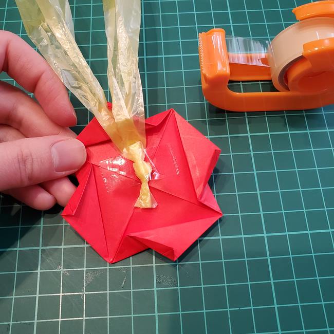 折り紙のメダル バラ（薔薇）の折り方作り方(22)