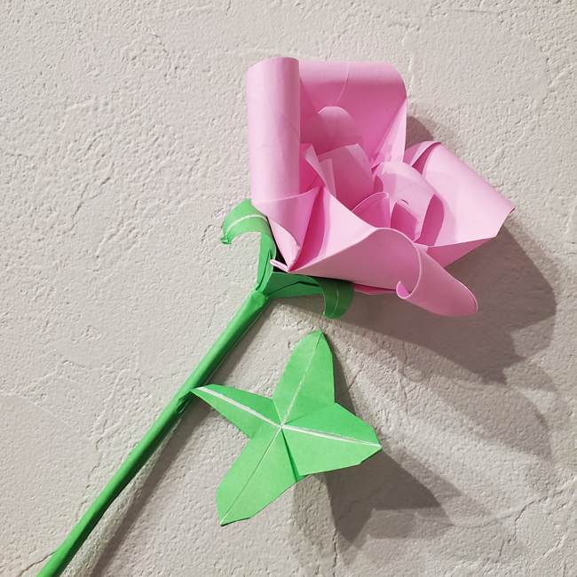 バラを折り紙3枚で立体的に作る折り方作り方⑤茎(7)