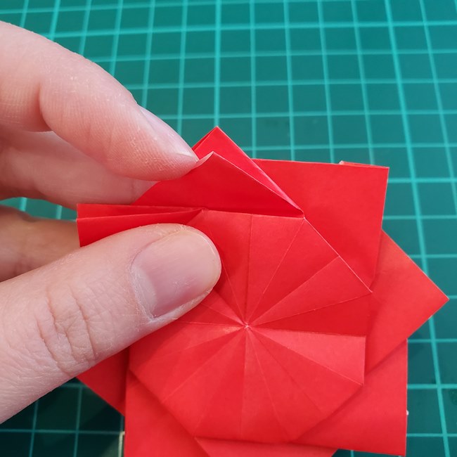 折り紙のバラ 平面で難しい花の折り方作り方③完成(14)