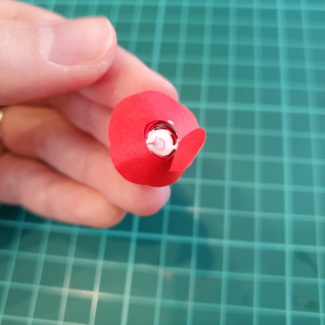 バラの折り紙 巻くすごい簡単に一枚で作る方法(10)
