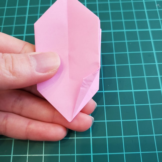 バラを折り紙3枚で立体的に作る折り方作り方①花びら1(18)