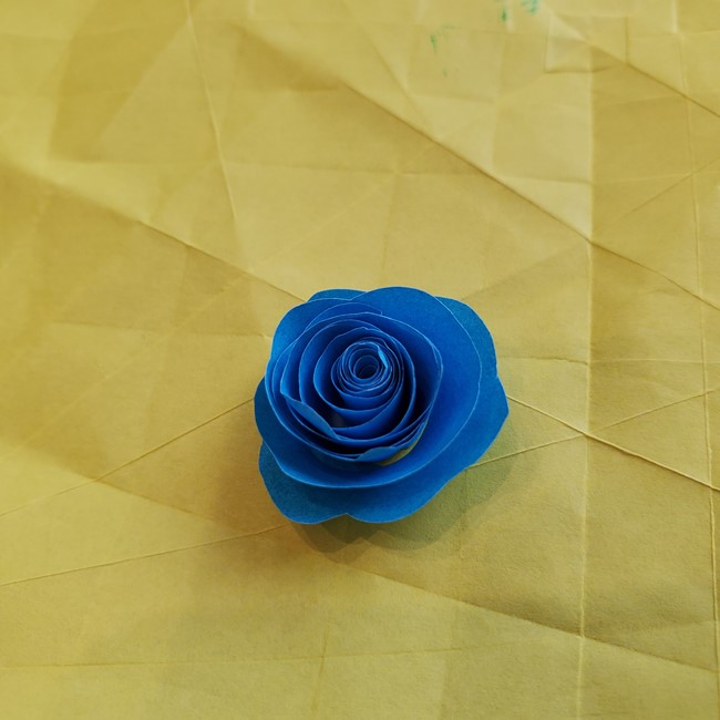 折り紙で薔薇のブーケの作り方折り方①バラ
