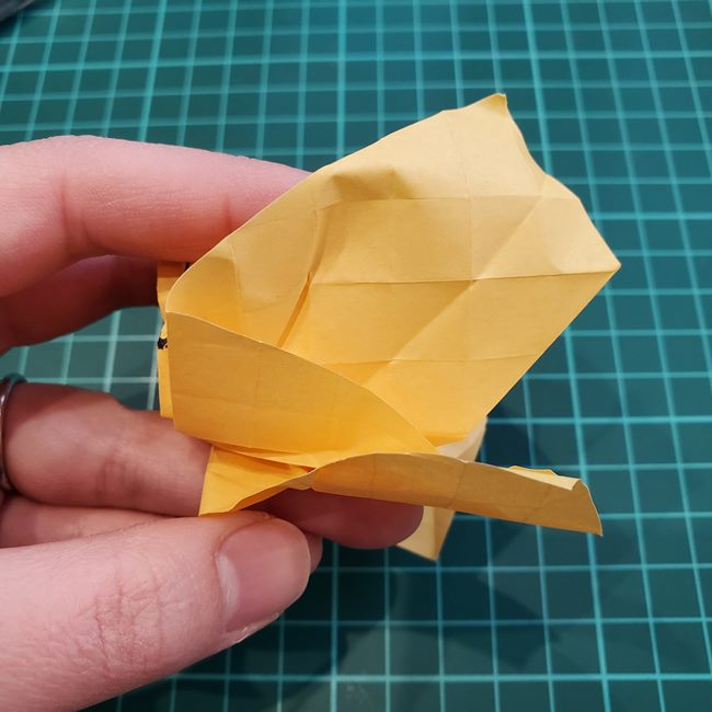 薔薇の折り紙 立体で難しい折り方作り方④調整(1)